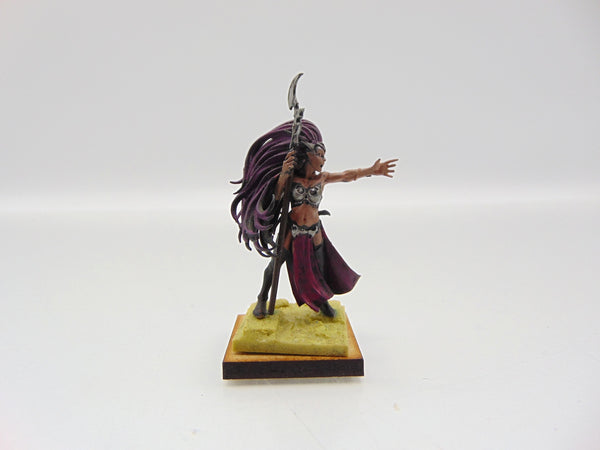Dark Elf Sorceress