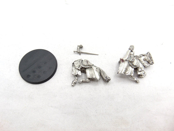 Aragorn King Elessar Black Gate Mounted