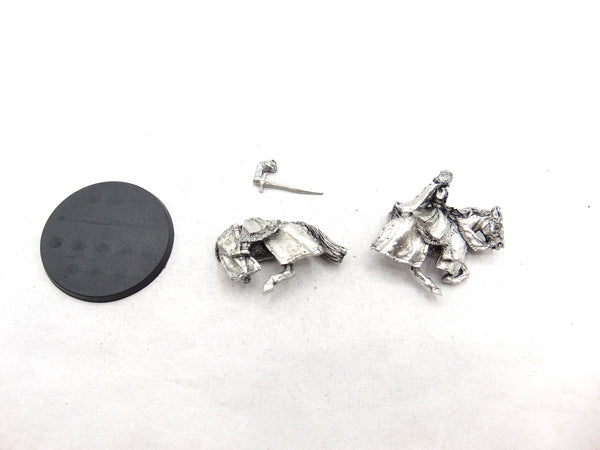 Aragorn King Elessar Black Gate Mounted