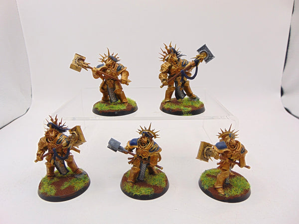 Retributors