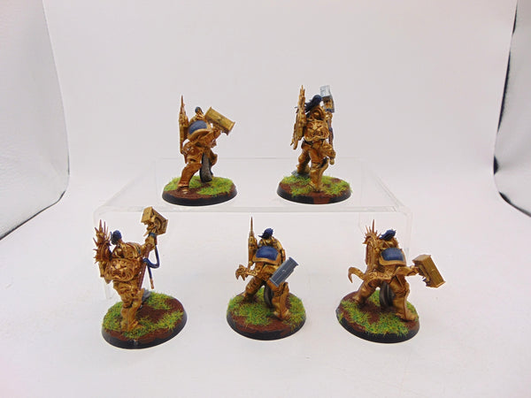 Retributors