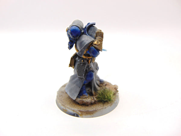 Primaris Librarian in Phobos Armour