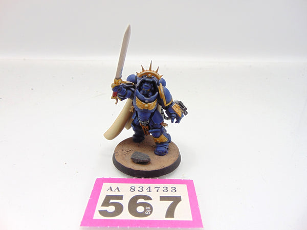 Primaris Captain in Gravis Armour