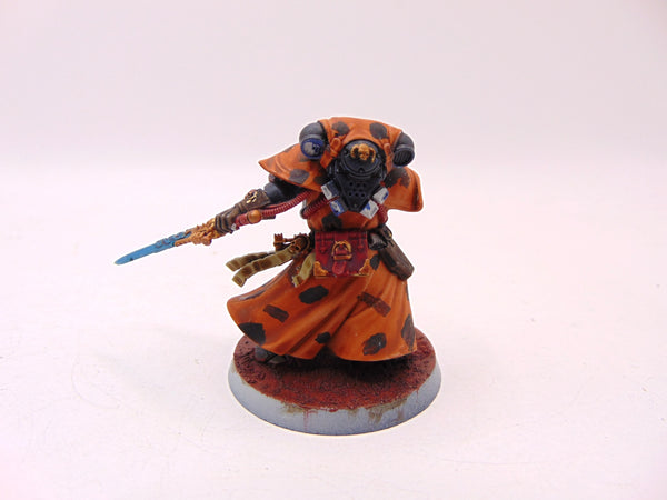 Primaris Librarian in Phobos Armour