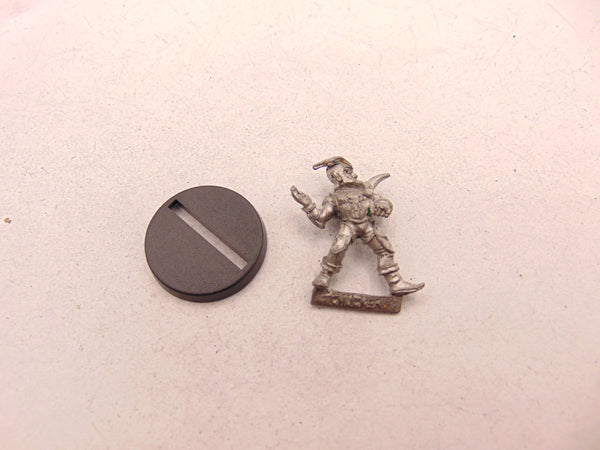 Dark Elf Chucker / Thrower