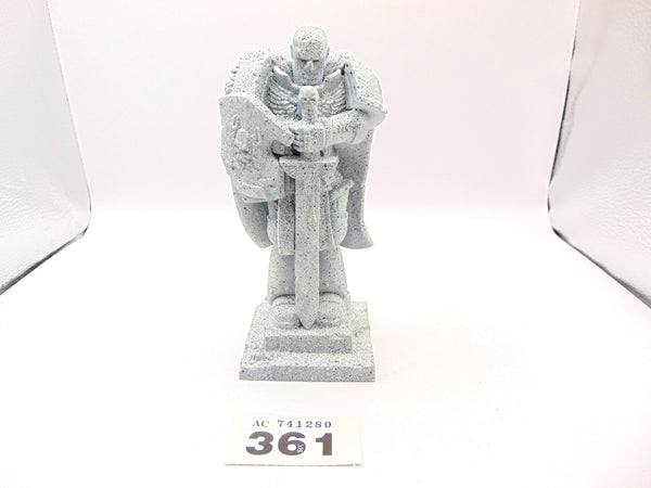 Honoured Imperium Statue
