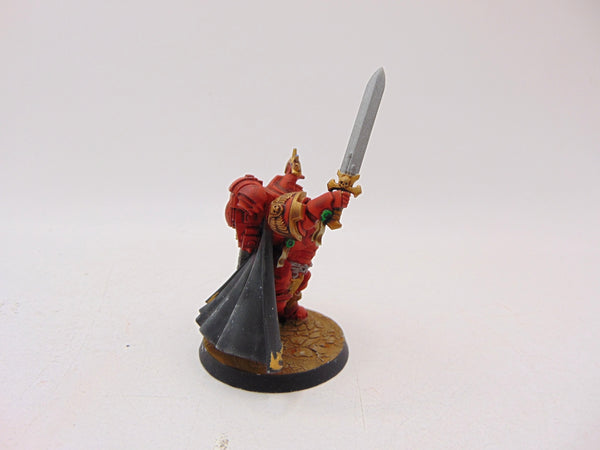 Primaris Captain in Gravis Armour