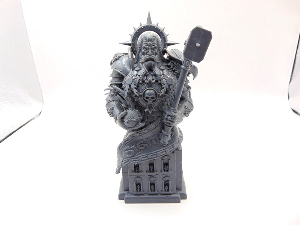 Timeworn Ruins Statue