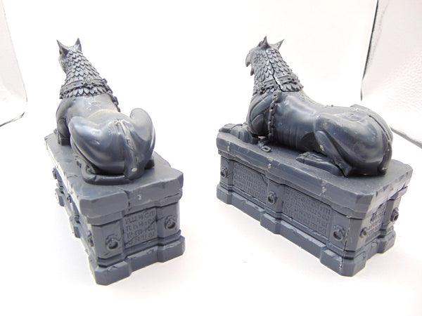 Stormvault Gryph Hounds Statues