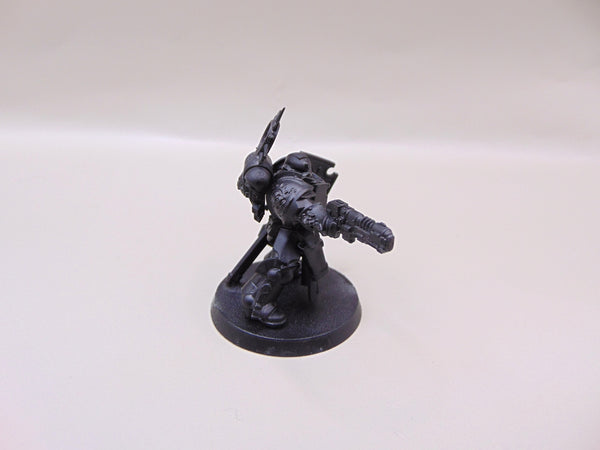 Primaris Lieutenant with Storm Shield