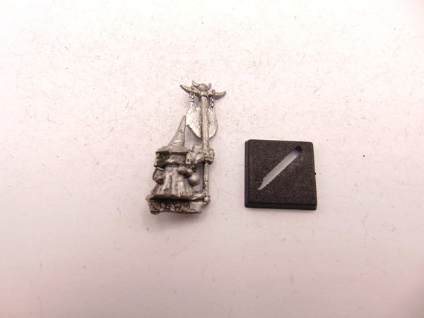 Night Goblin Musician / War Gong