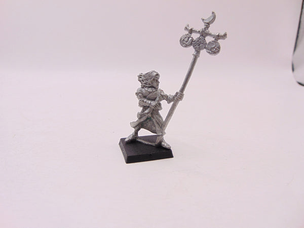 Wood Elf Moon Standard