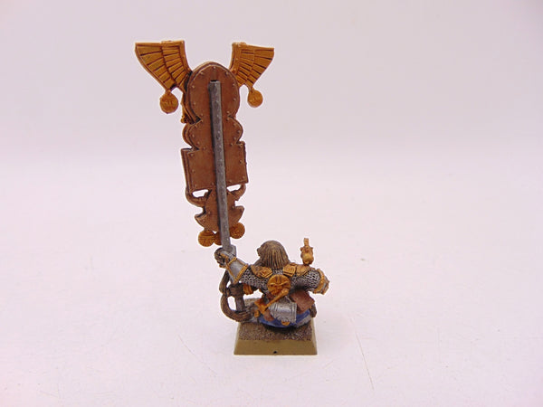 Ltd Ed Army Box Dwarf Army Standard Bearer