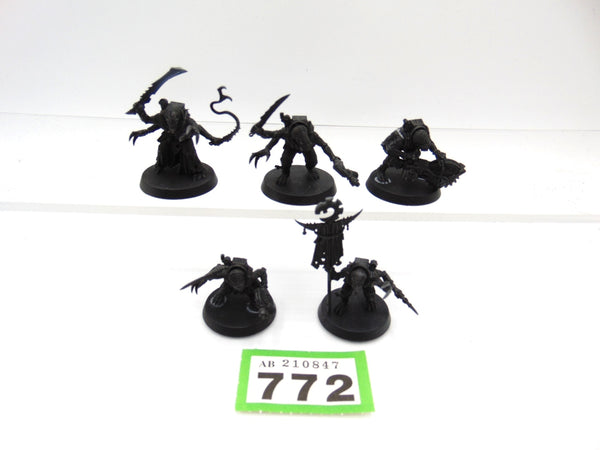 Acolyte Hybrids