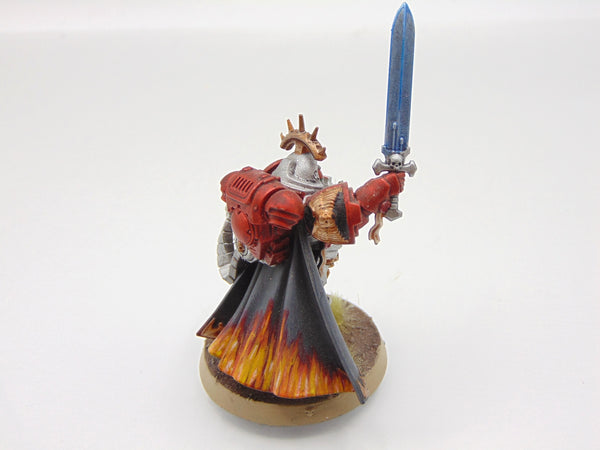 Primaris Captain in Gravis Armour