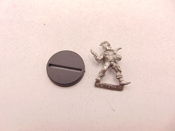 Dark Elf Chucker / Thrower