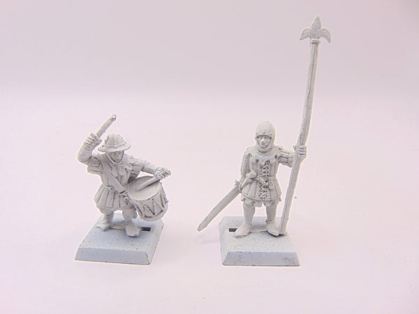 Bretonnian Command Standard and Musician