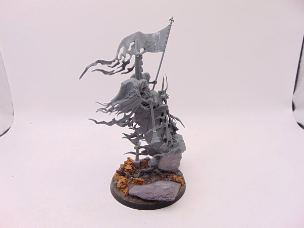 Kurdoss Valentian, The Craven King