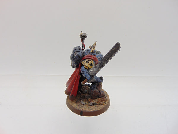 Primaris Captain in Gravis Armour