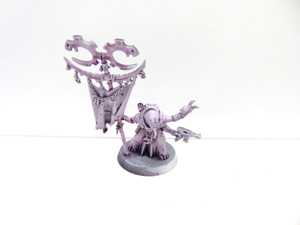 Acolyte Iconward