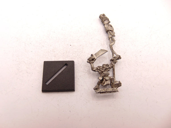 Rugluds Armoured Orcs Standard