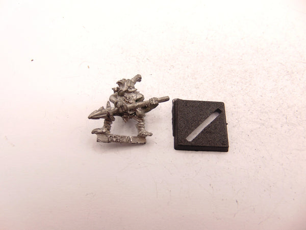 C12 Goblin Calf Spear