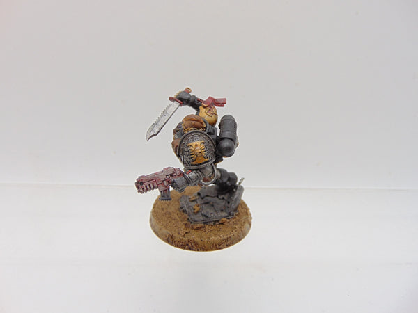 Primaris Lieutenant in Reiver Armour