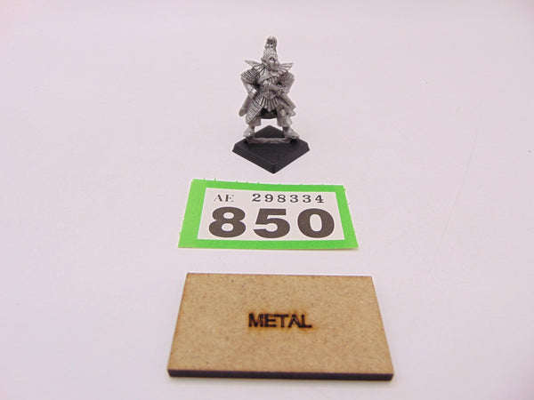 MM70 Dark Elf Warrior
