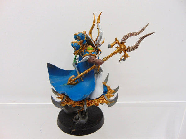Shriman on Disc of Tzeentch