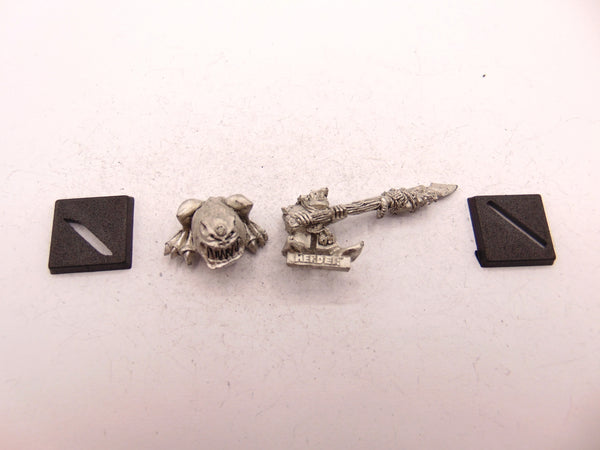 Squig Herder and Squig