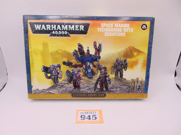 Techmarine with Servitors