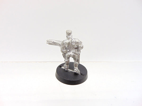 Van Saar with Shotgun