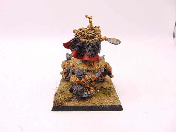 Dwarf Lord with Shieldbearers