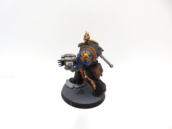 Librarian in Terminator Armour