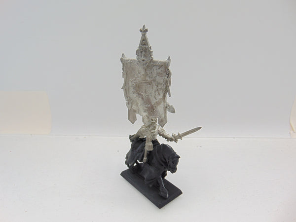 Paladin Army Standard Bearer