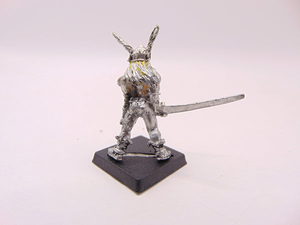 C01 Barbarian Hawkwing the Slayer