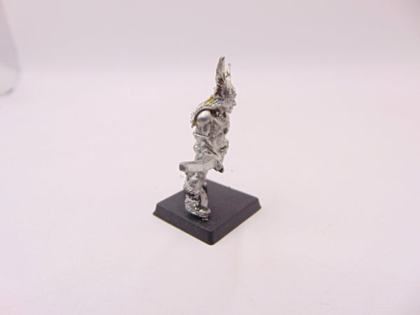 C01 Barbarian Hawkwing the Slayer