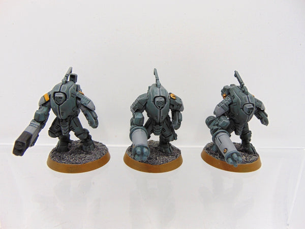 XV25 Stealth Battlesuits