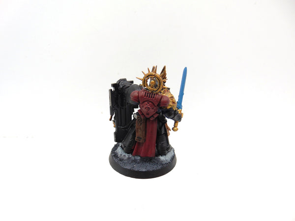 Primaris Captain with Relic Shield