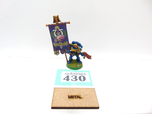 Space Marines Company Standard Bearer