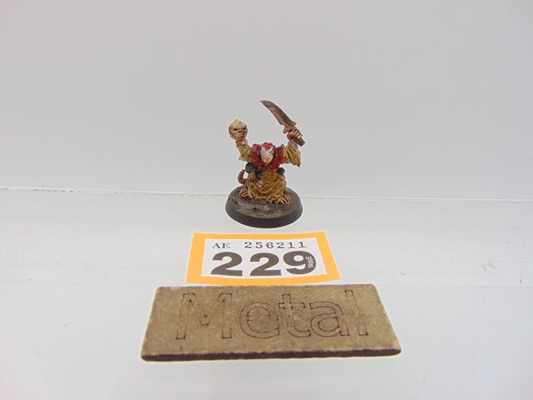 Skaven Warlock with skull