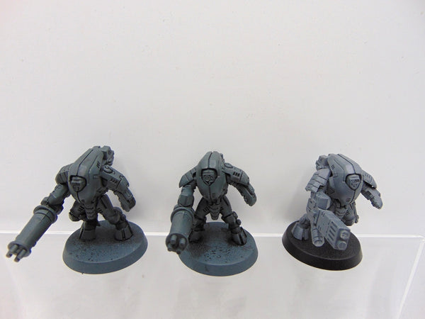 XV25 Stealth Battlesuits