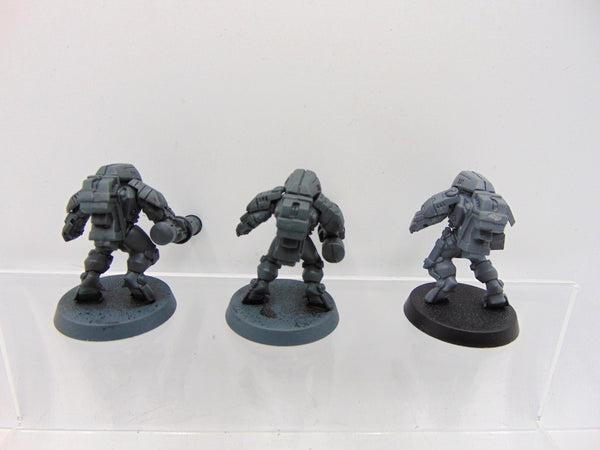 XV25 Stealth Battlesuits