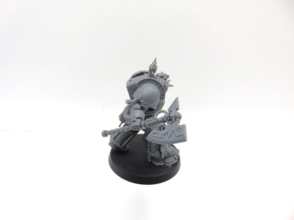 Librarian in Terminator Armour