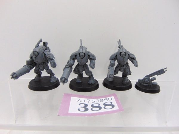 XV25 Stealth Battlesuits
