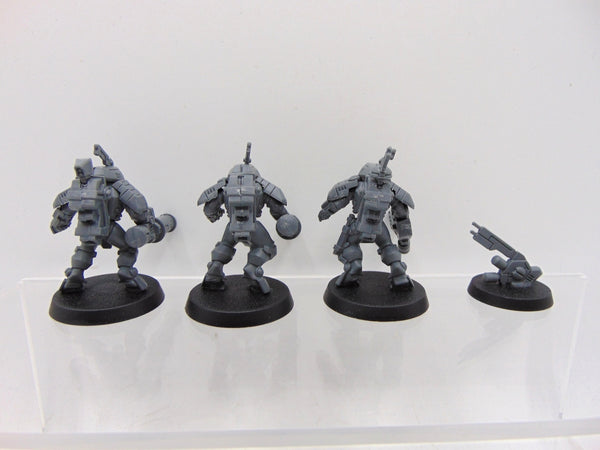 XV25 Stealth Battlesuits