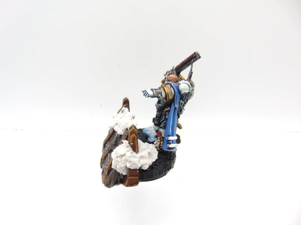 Primaris Captain in Phobos Armour