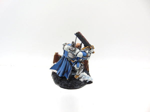 Primaris Captain in Phobos Armour
