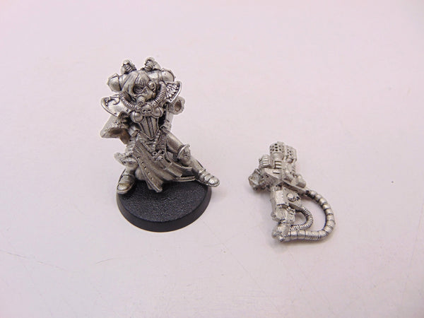 Battle Sister with Heavy Flamer