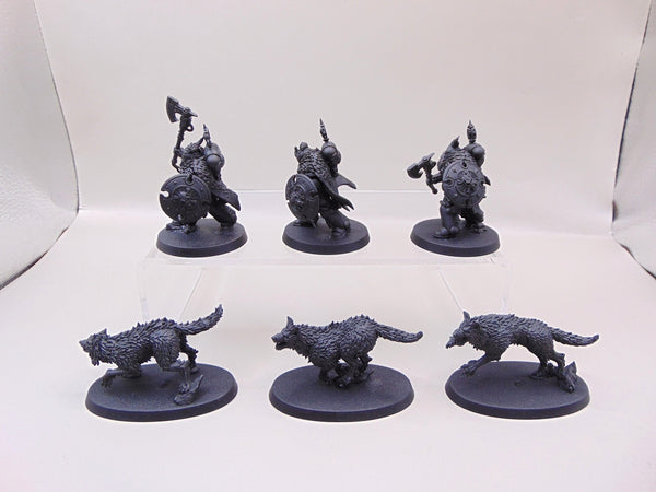 Wolf Guard Headtakers